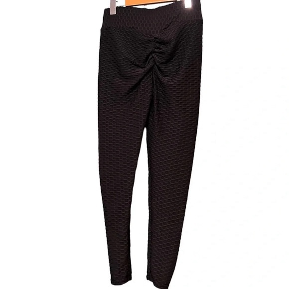 Pants - Scrunch bum pants